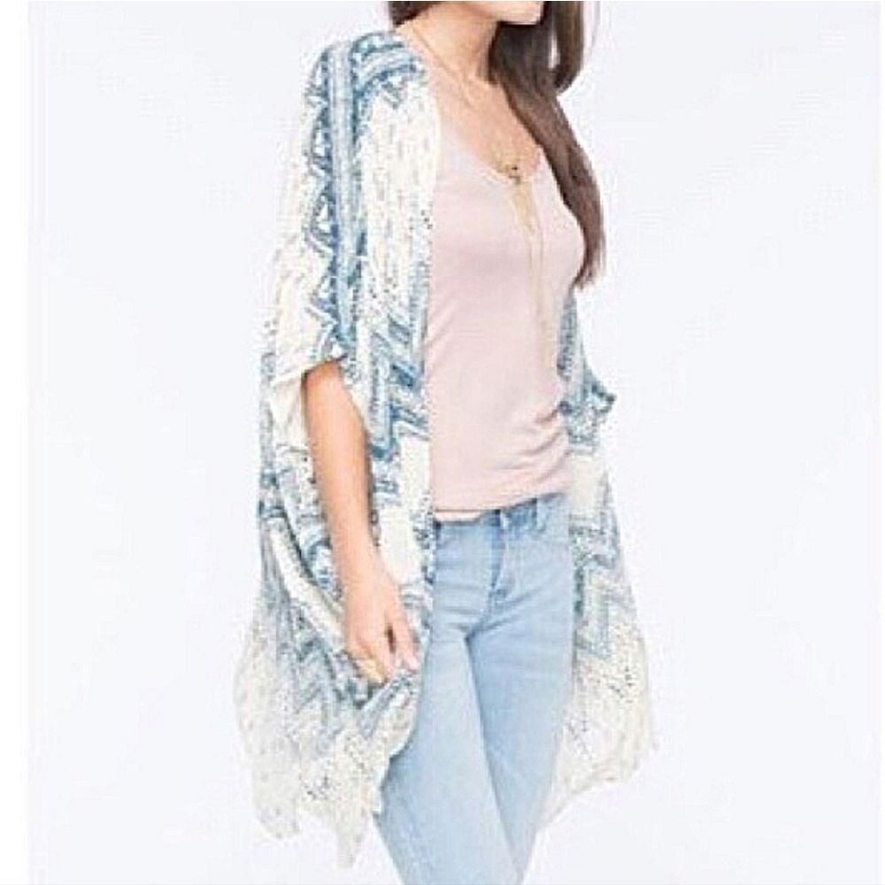 Lottie & Holly by Band of Gypsies Chevron Batnik Kimono